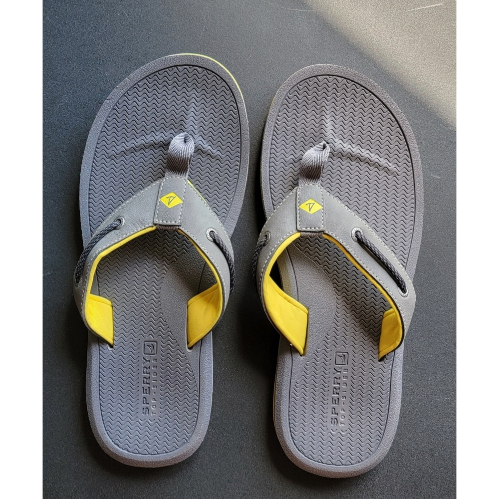 Men's size 10 sperry flip flops yellow and grey